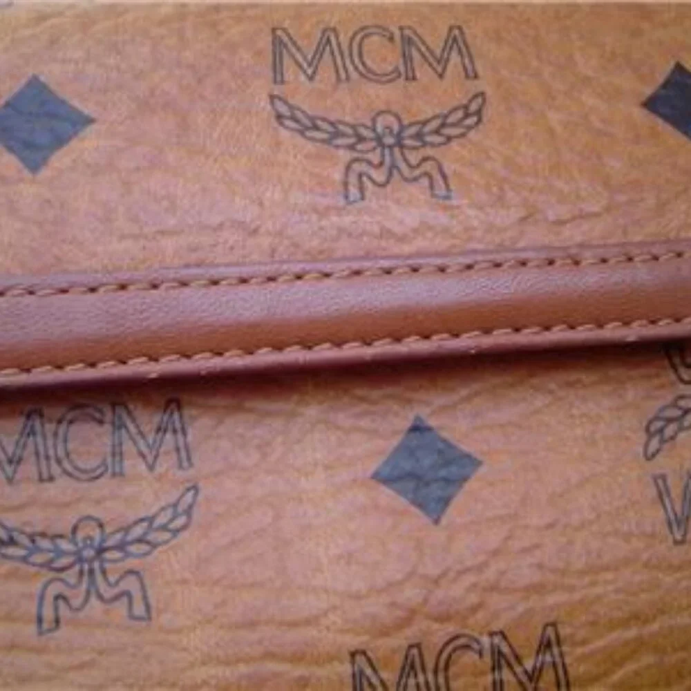 AUTHENTIC MCM COGNAC SIGNATURE LEATHER SMALL SATCHEL WITH KEYCHAIN EUC - Picture 11 of 16